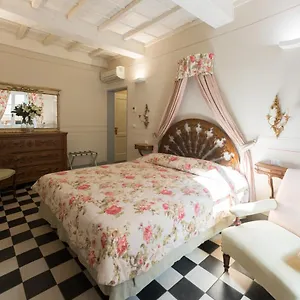 Oda ve Kahvaltı Corte Dei Neri Residenza D'epoca, Floransa